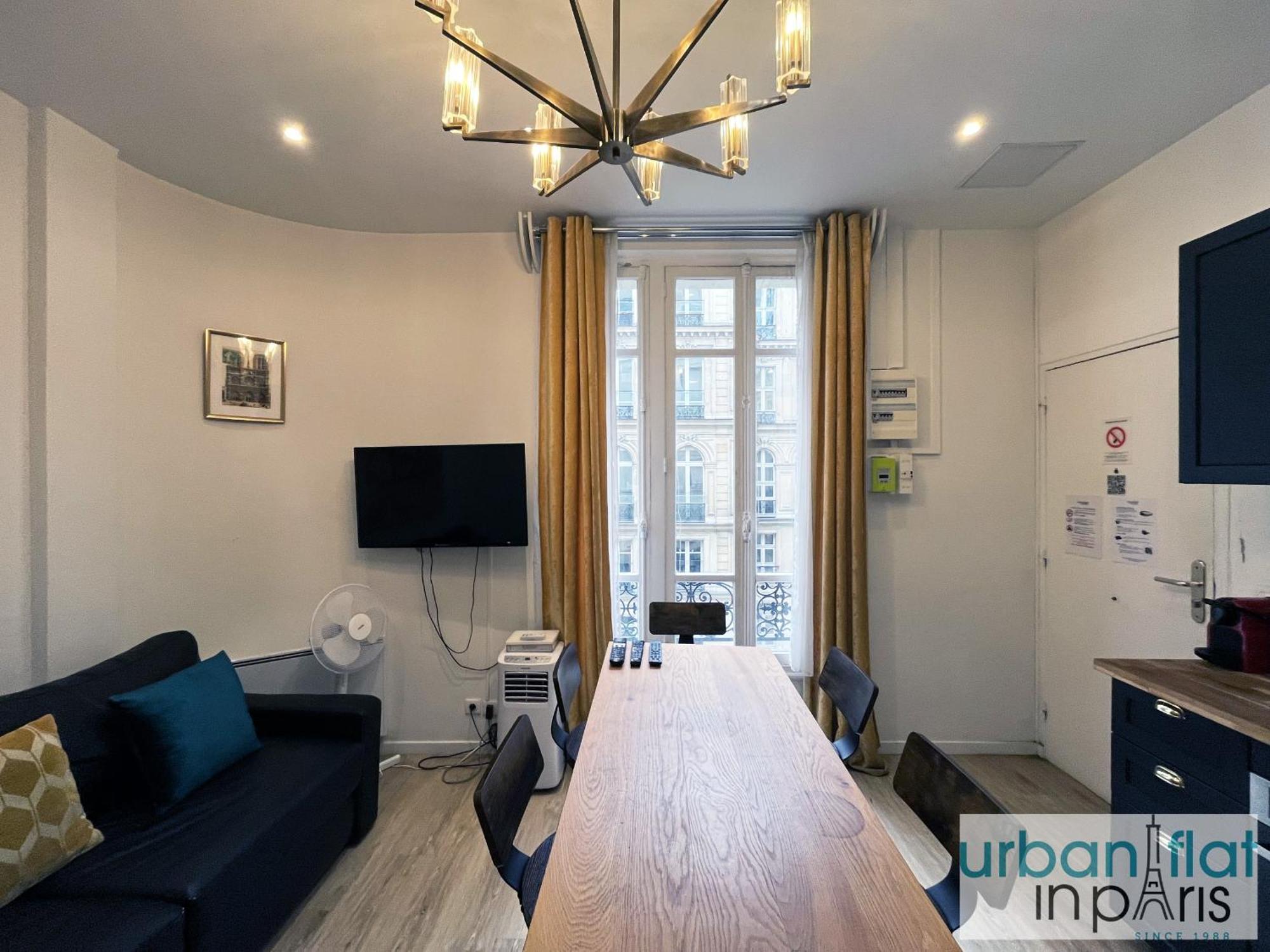 Apartment 90 - Karl Lagerfeld Lafayette *